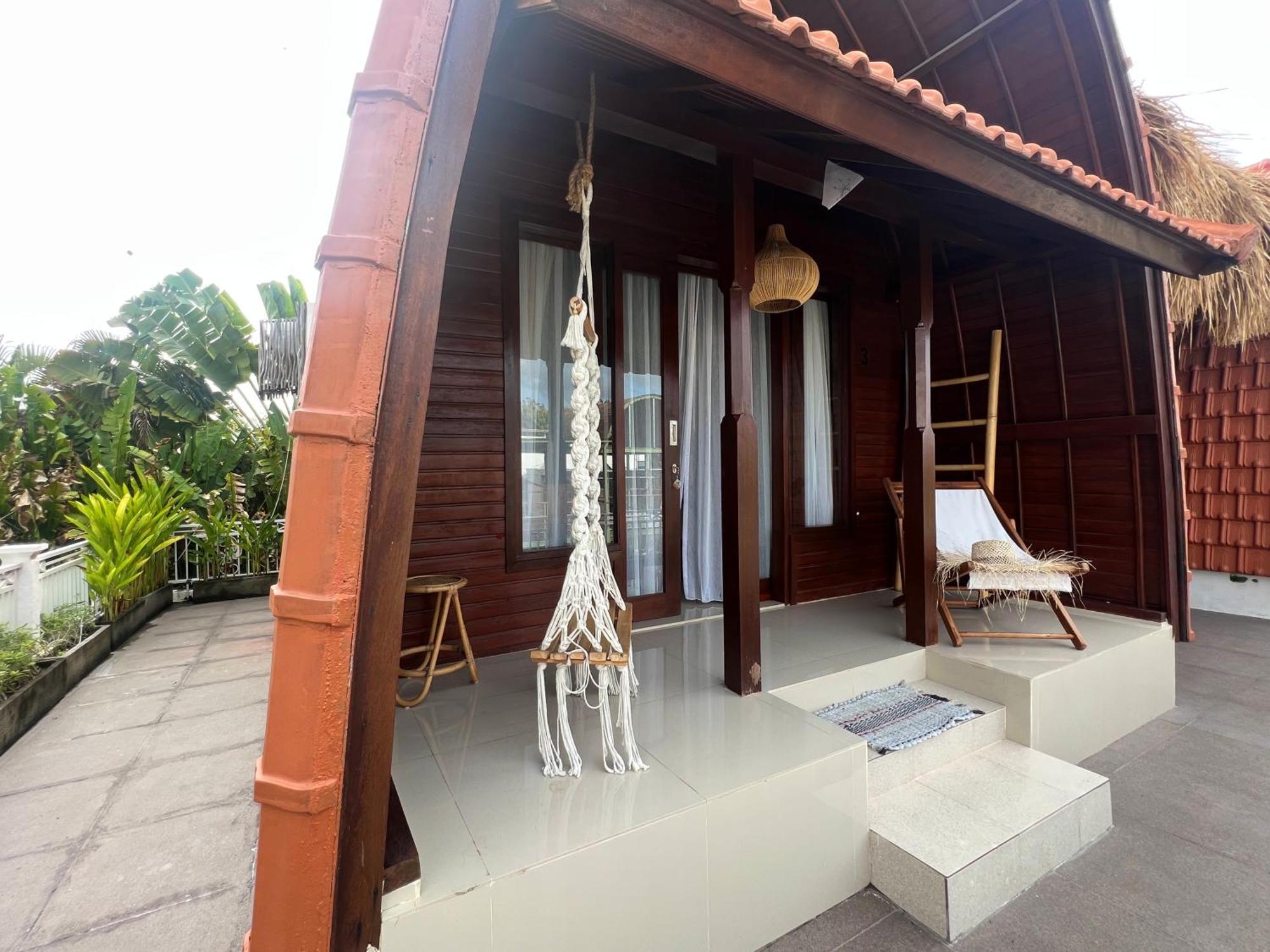 Shortcut Breeze Guest House Canggu  Exterior photo